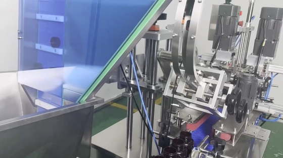 Automatische Kappe Einfache Kappenmaschine für die pharmazeutische Industrie