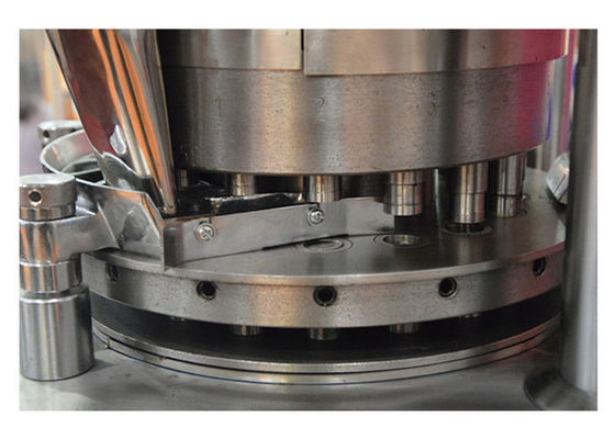 5 Schläge Knopfgesteuerte pharmazeutische Maschinen Ausrüstung Rotationstablettenpressmaschine 12000 Stück pro Stunde